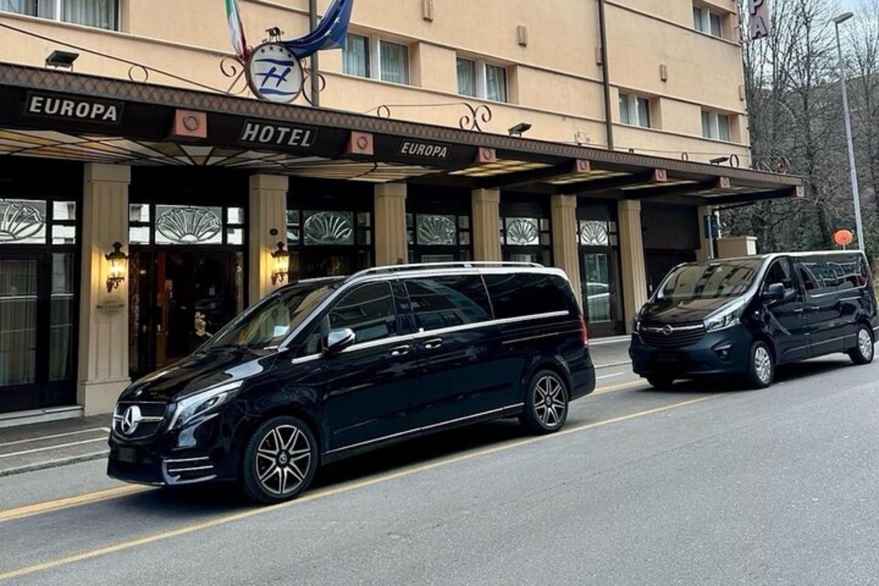 Tour per piccoli gruppi con pranzo di Lambo, Ferrari, Parmigiano, Aceto — 5
