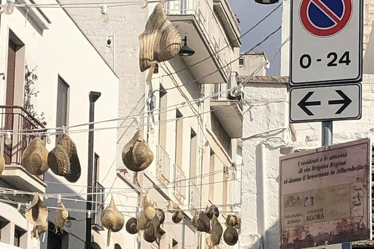 Tour di LOCOROTONDO e ALBEROBELLO in partenza da Bari — 7