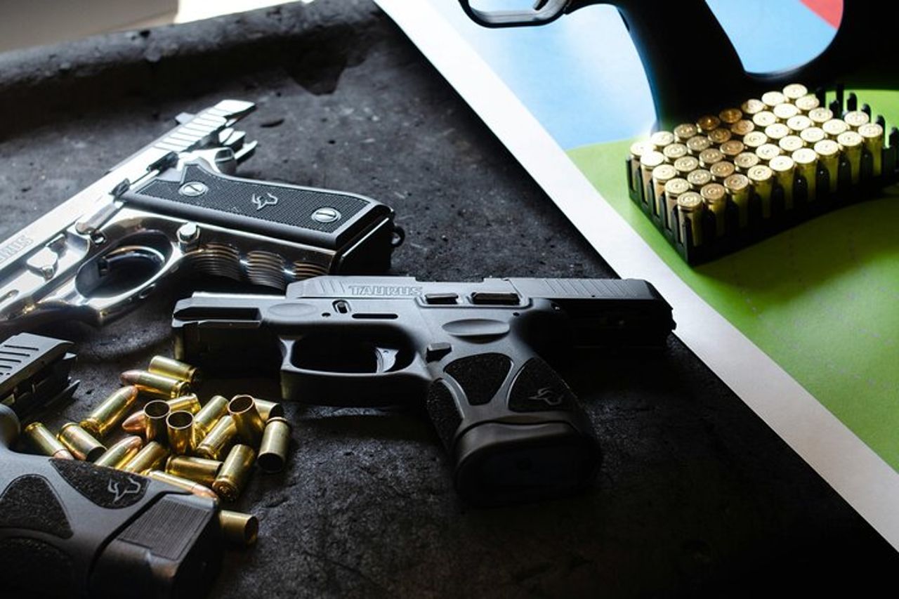 Esperienza di tiro con la pistola con trasferimenti in hotel a Danzica — 8