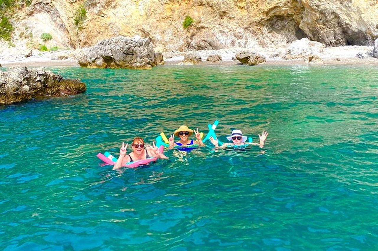 Tour in Barca Privata Giornata Intera Da Positano, Praiano,Amalfi — 8