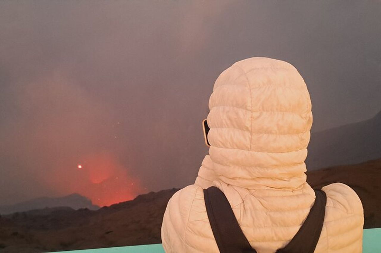 Tour privato all'alba sul vulcano Mt Yasur con guida — 5