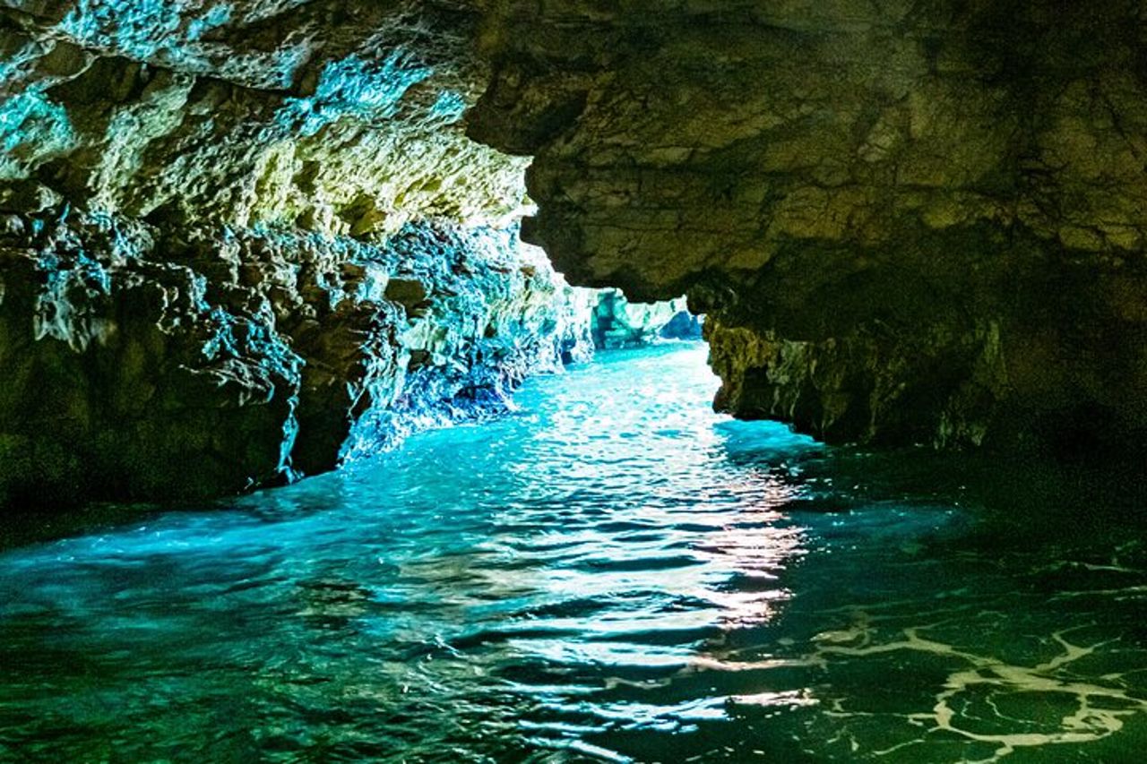 Polignano a Mare e Monopoli e Crociera Snorkeling e Relax 3h — 3