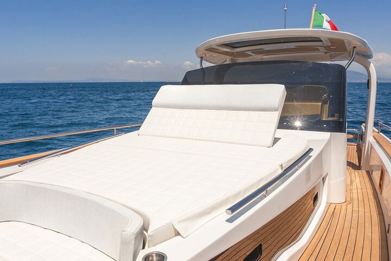 Giornata intera a bordo con pranzo in tour privato di lusso — 5