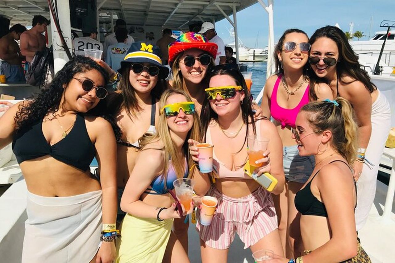 Cabo Catamarano – Tour di snorkeling e viste costiere — 4