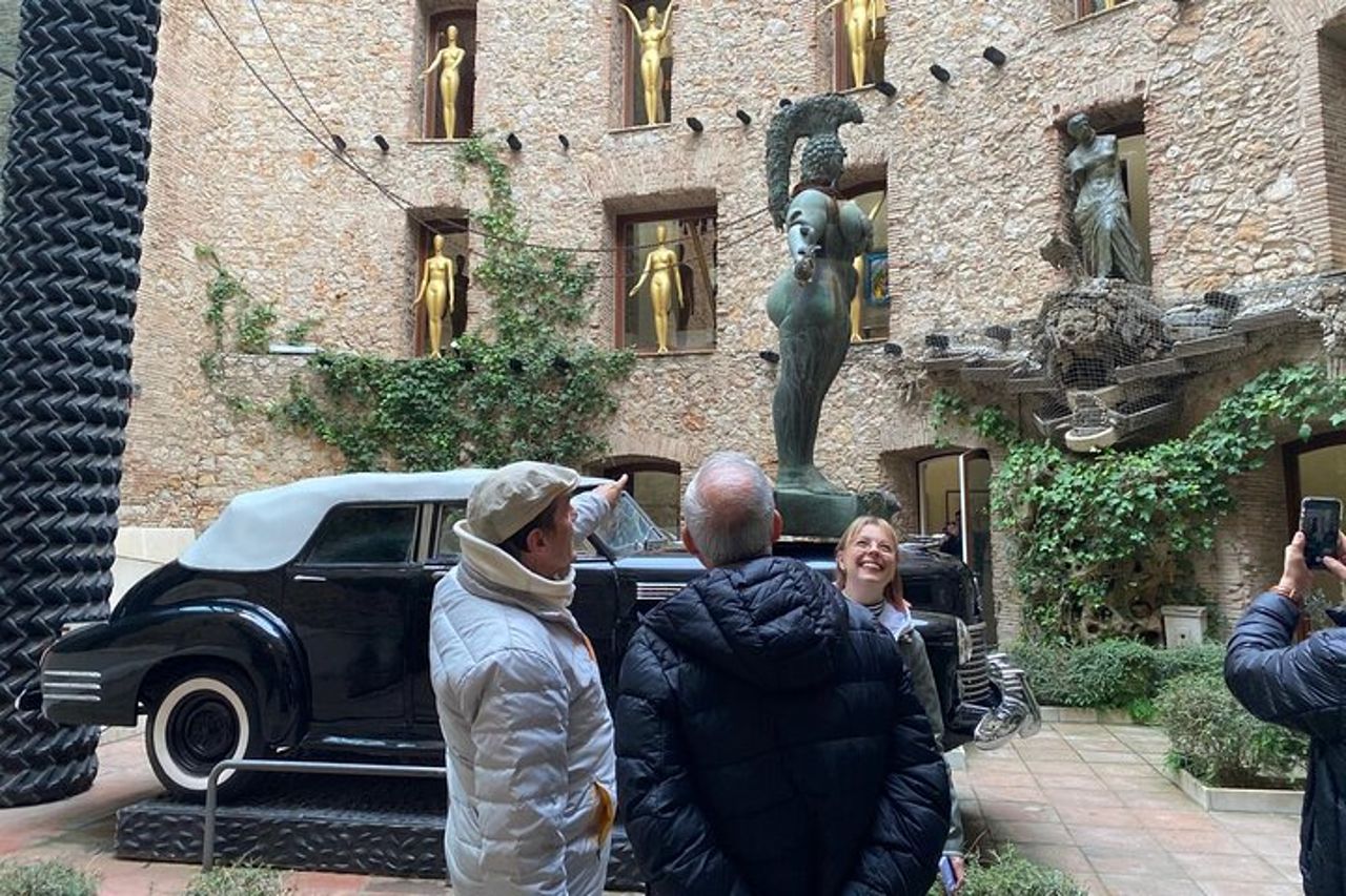Tour del Museo Dalì e Costa Brava per piccoli gruppi — 4