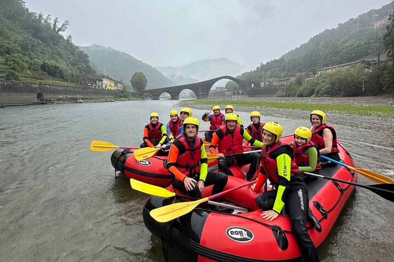 Attività di Rafting con la famiglia a Lucca — 9