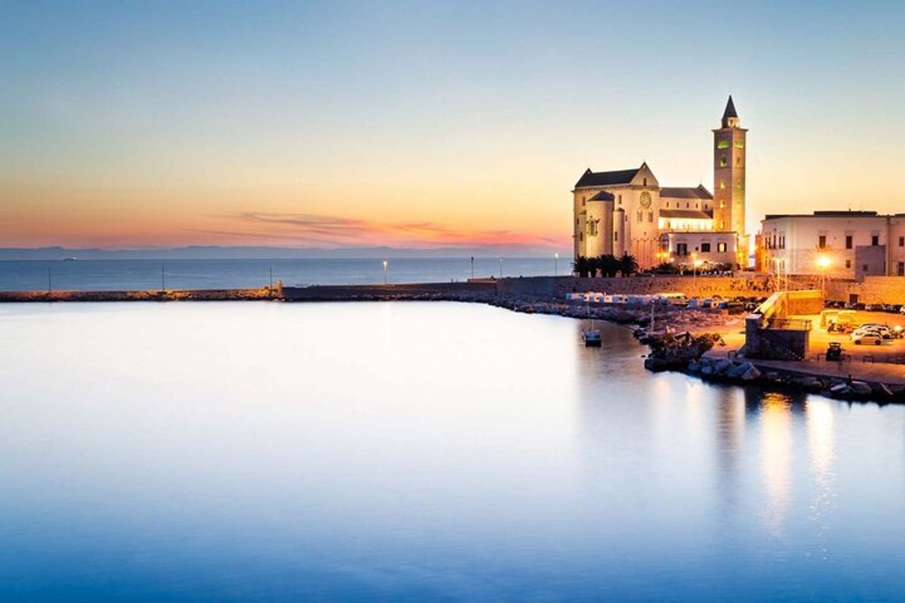 Tour privato autentico di Bari Trani e Barletta — 2