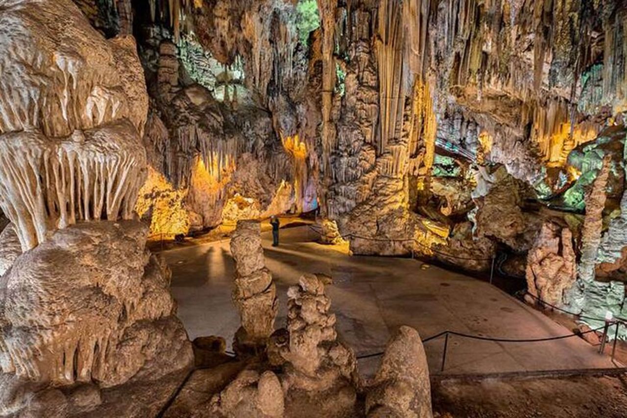 Tour privato di Frigiliana, Grotta di Nerja e Balcone d'Europa — 6
