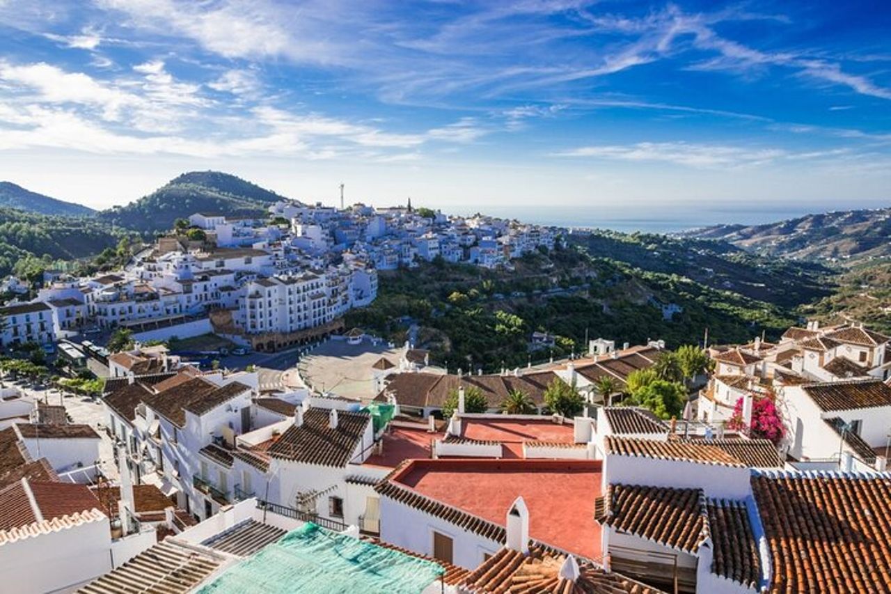 Tour privato di Frigiliana, Grotta di Nerja e Balcone d'Europa — 9