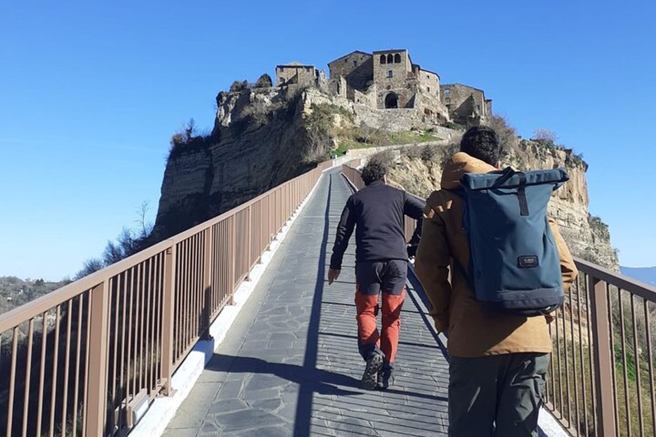 Orvieto & Civita E-Bike Tour con trasferimento privato VIP da Roma