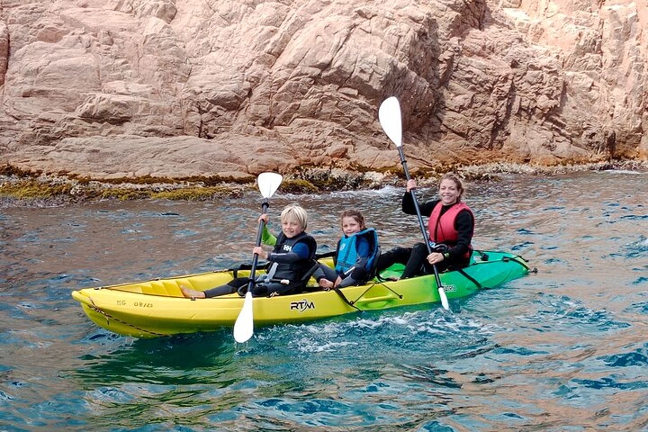 Tour in kayak e snorkeling sulla Costa Brava. Sant Feliu de Guíxols — 4