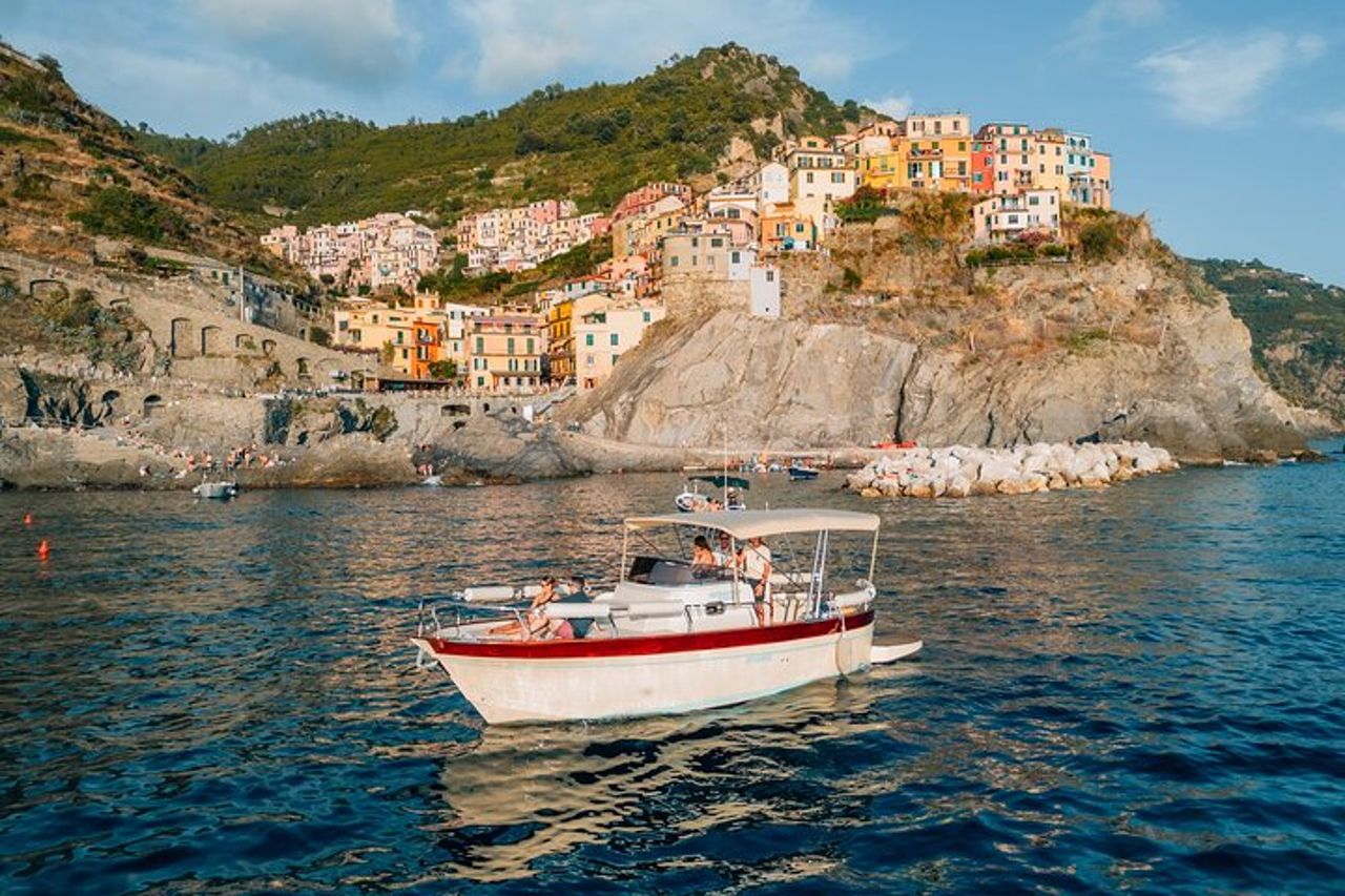Cinque Terre Sunset Boat Tour : ora d'oro sull'acqua — 8