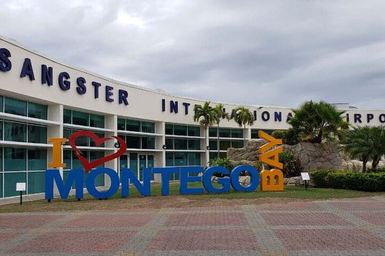Trasferimenti privati dall'aeroporto di Montego Bay Giamaica agli hotel Negril — 6