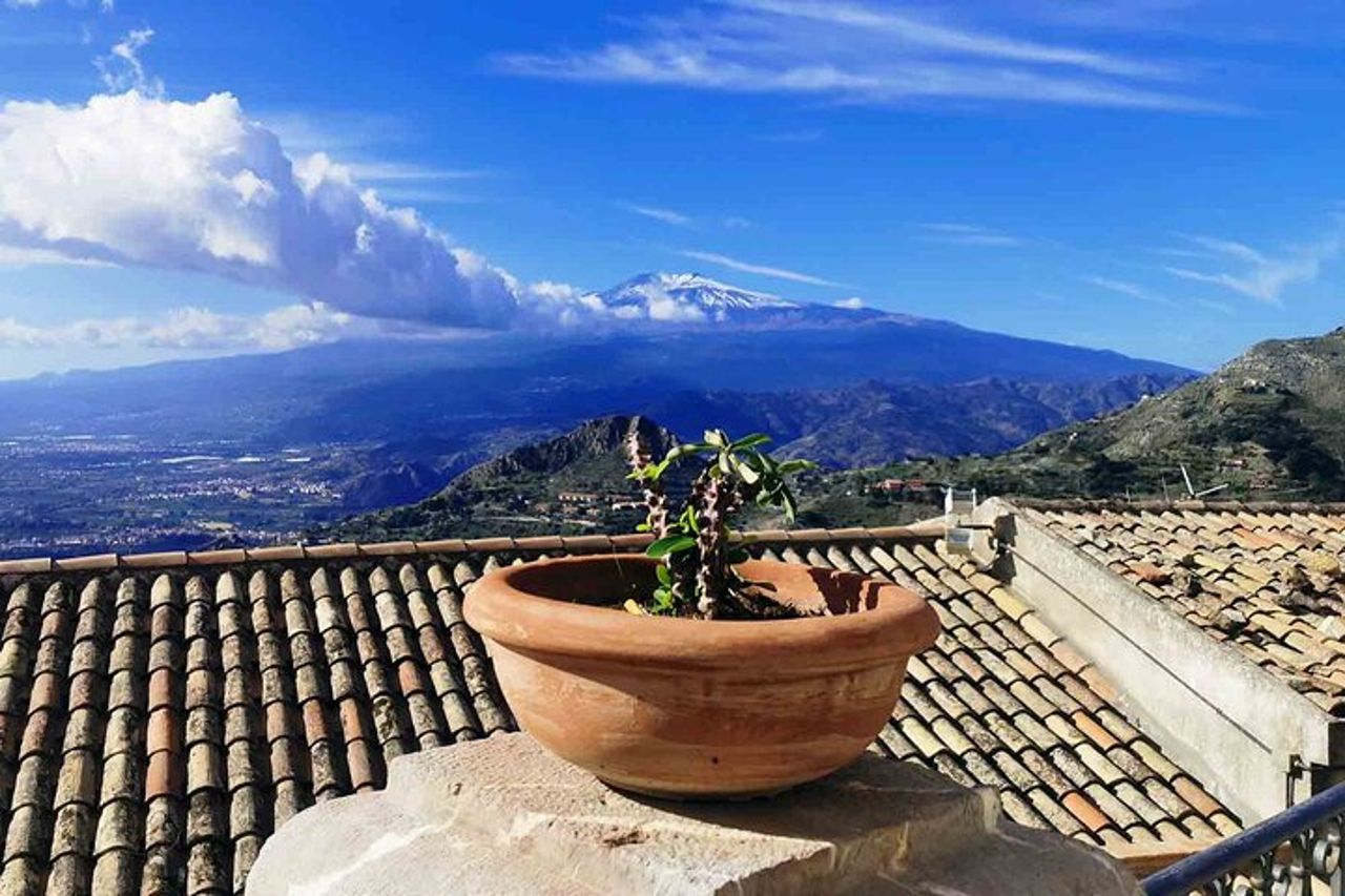 Tour di degustazione di vini di Castelmola e dell'Etna da Messina — 6