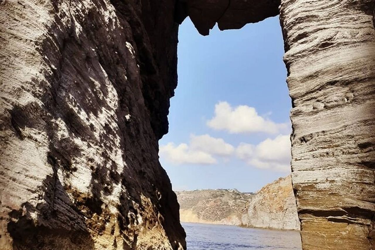 Tour Barca da Lipari tra Vulcani e Paesaggi Incontaminati 4/6 pax — 4