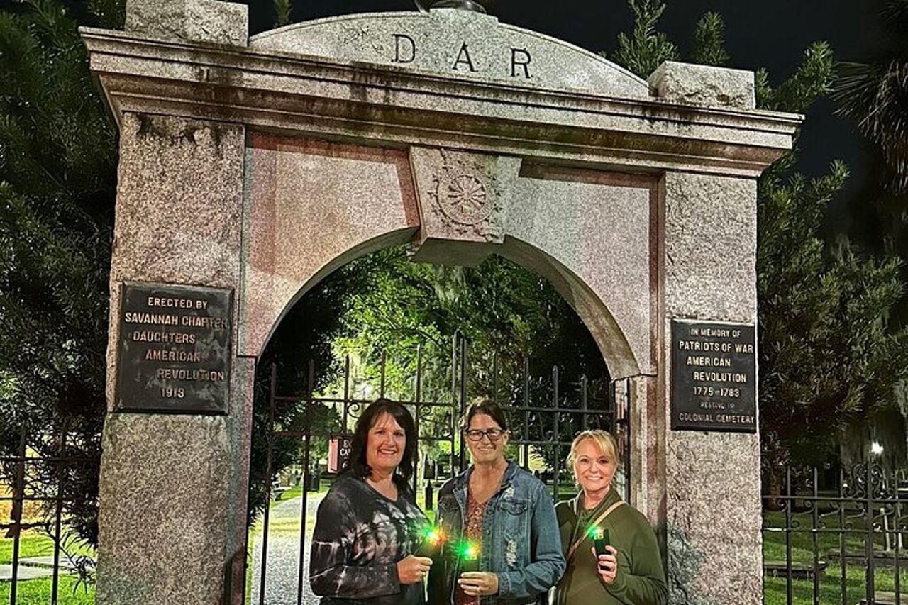 Savannah Ghostwalker Tour e Ghost Hunt — 2