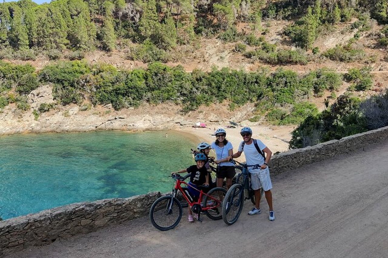 E-Bike Tour Famigliare nella riserva naturale Costa dei Gabbiani