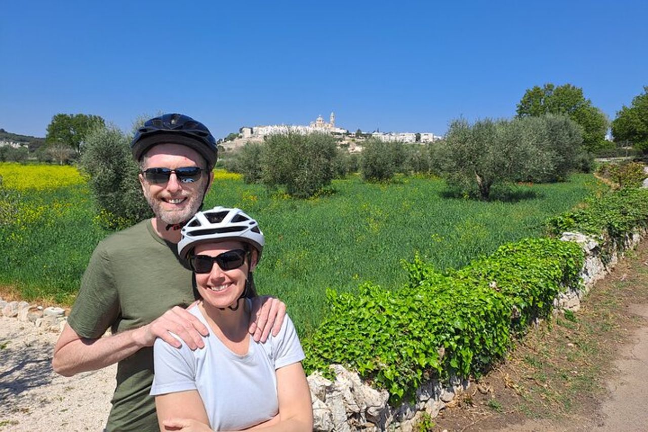 E-bike tour Locorotondo e Martina Franca con visita a caseificio — 2