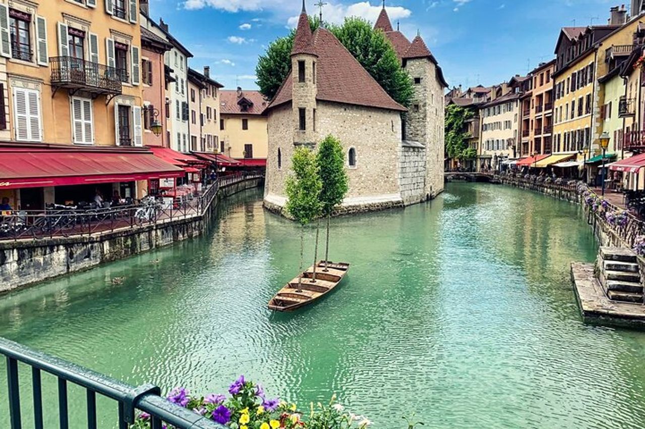 Tour privato: Giornata perfetta di bellezza paesaggistica - Annecy e Ginevra — 6