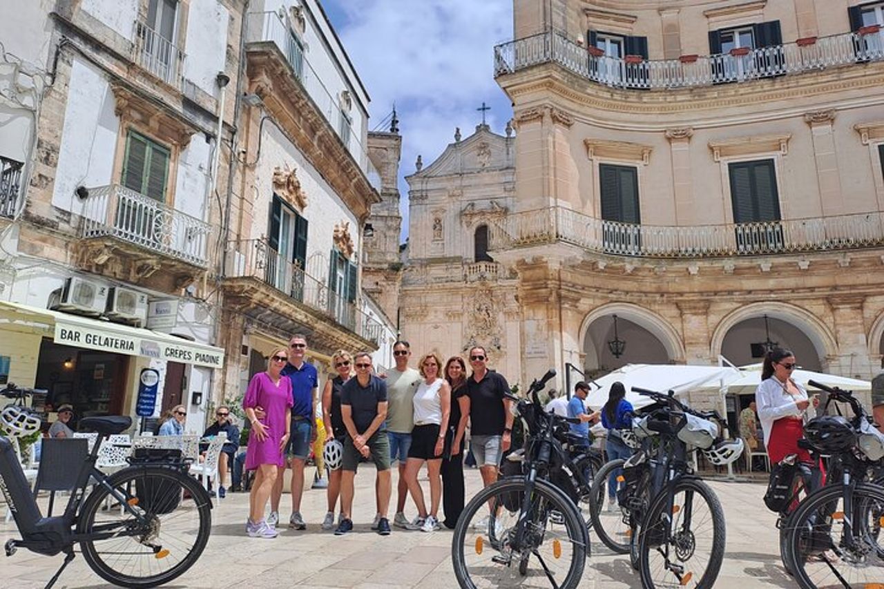 E-bike tour Locorotondo e Martina Franca con visita a caseificio — 4