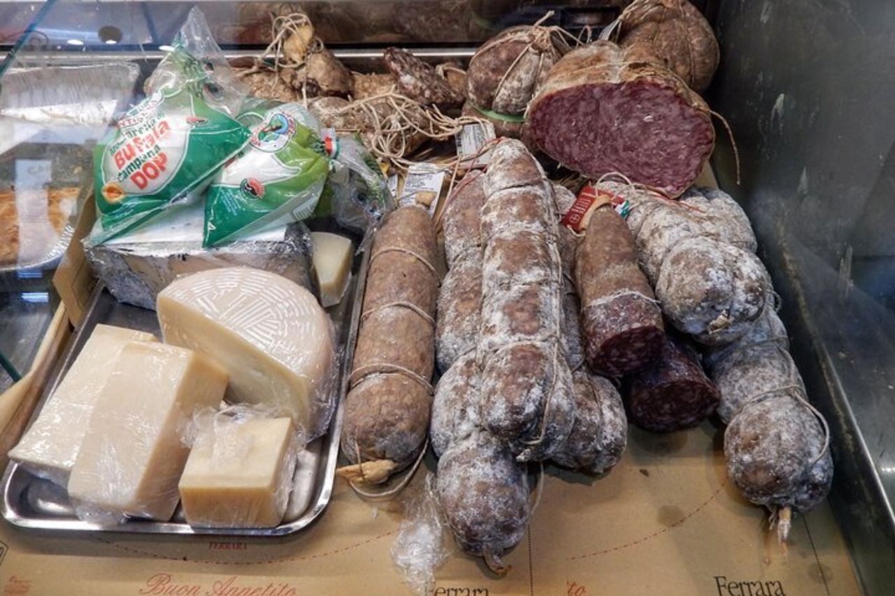 Ferrara Walking Tour Punti salienti e degustazioni — 2