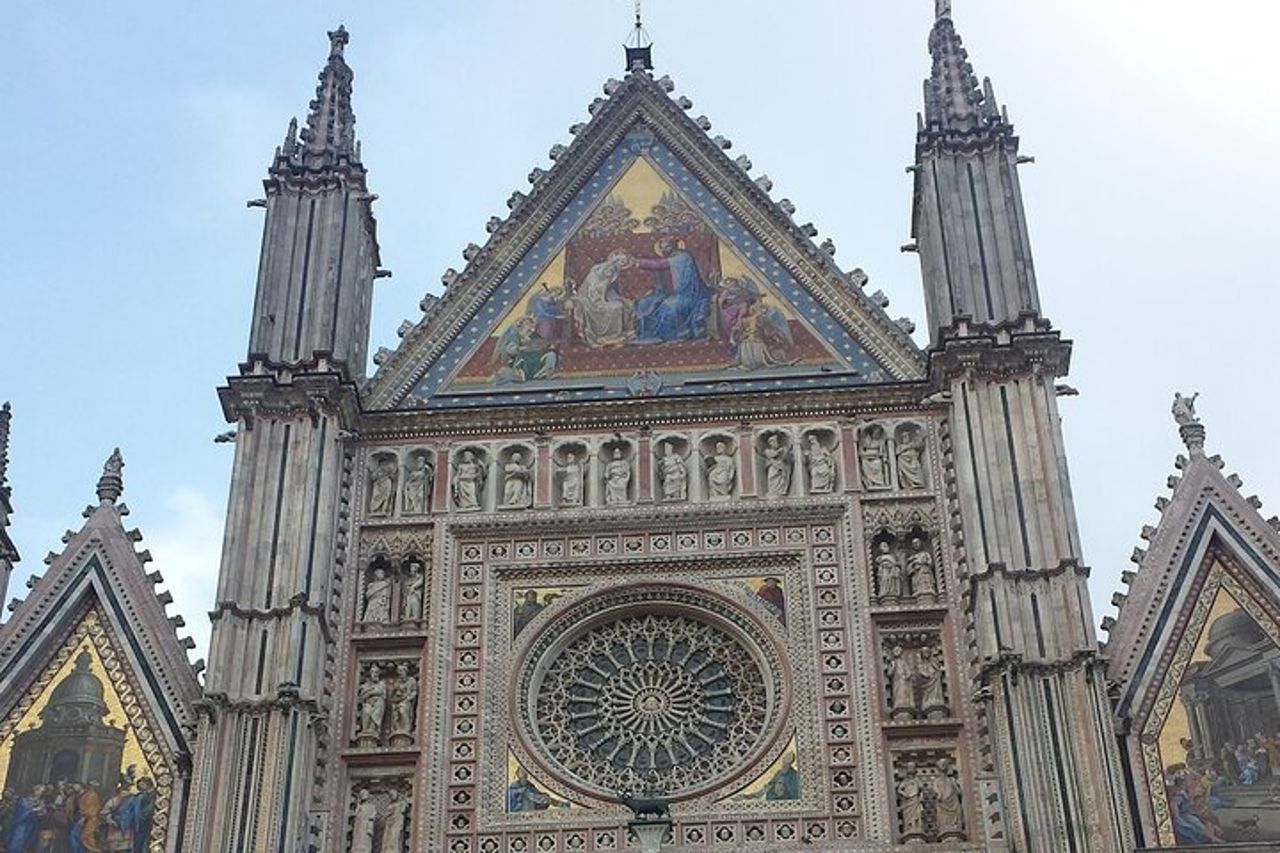 Tour privato di lusso di Assisi e Orvieto: tutti i biglietti d'ingresso da Roma — 2