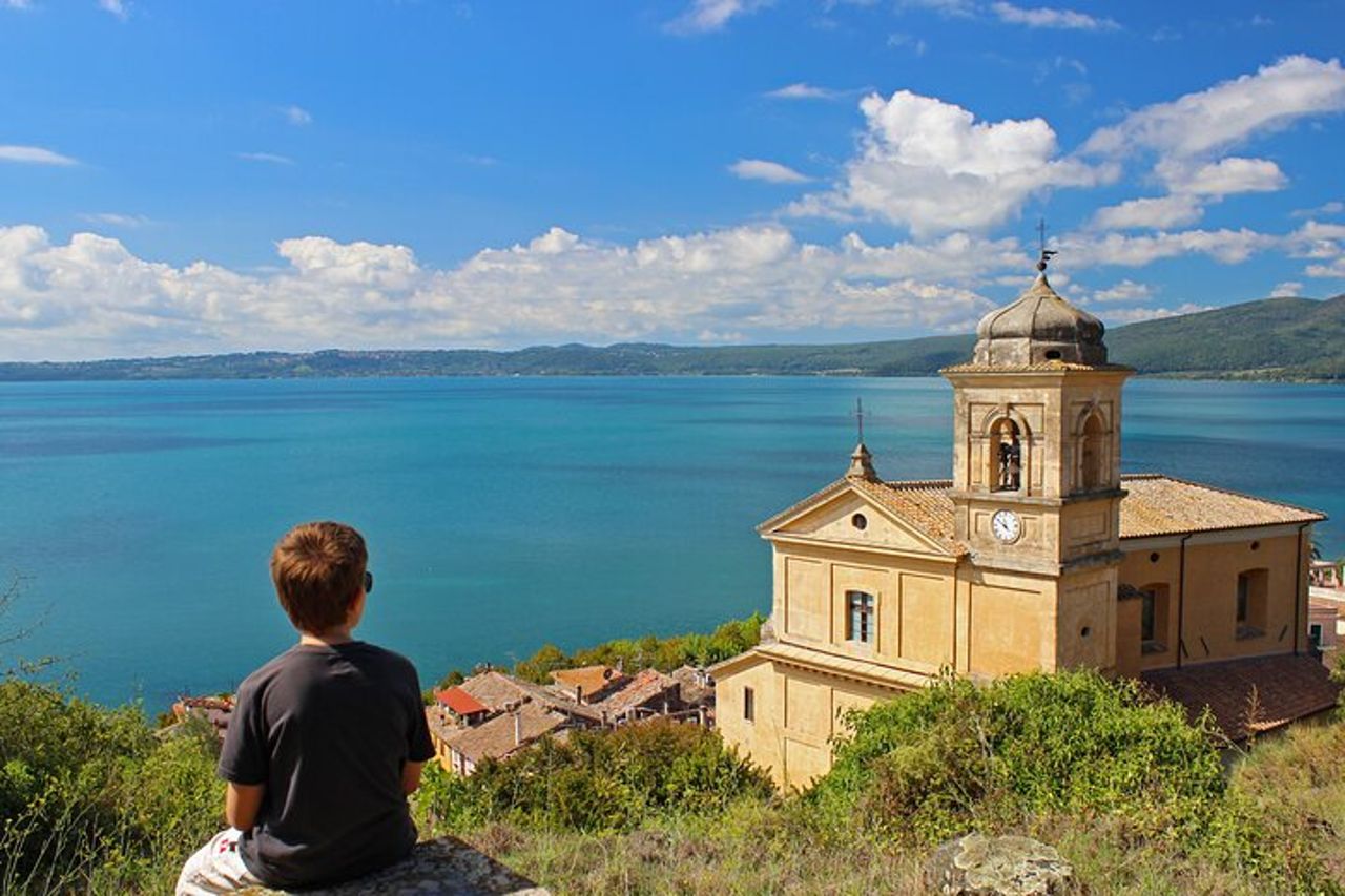 Escursione privata in giornata da Roma: Lago di Bracciano e Dintorni