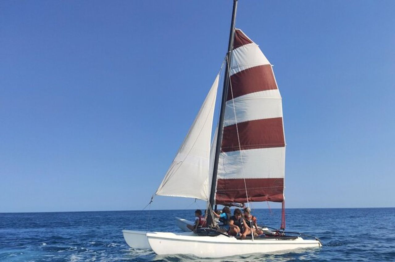 Costa Brava: 2,25 ore di lezione in catamarano — 7