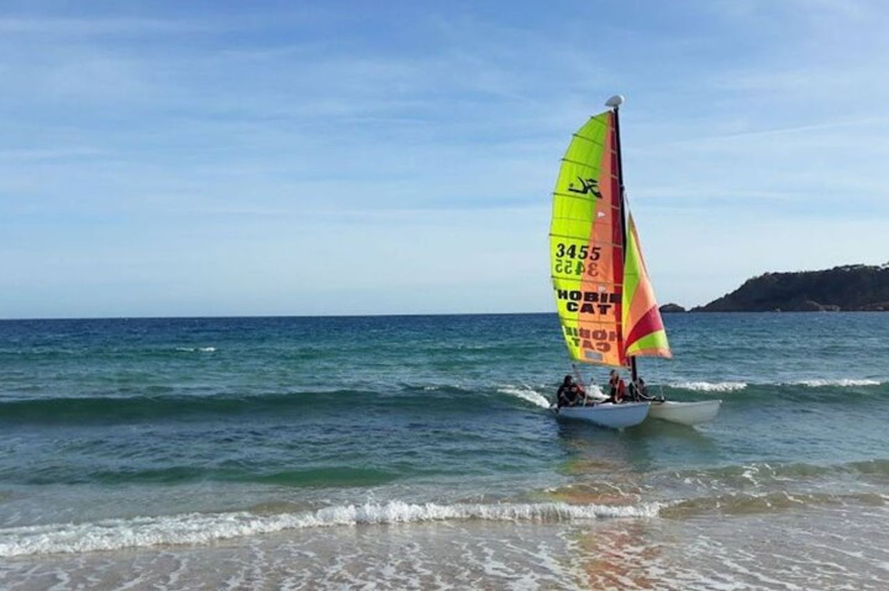 Costa Brava: 2,25 ore di lezione in catamarano — 8