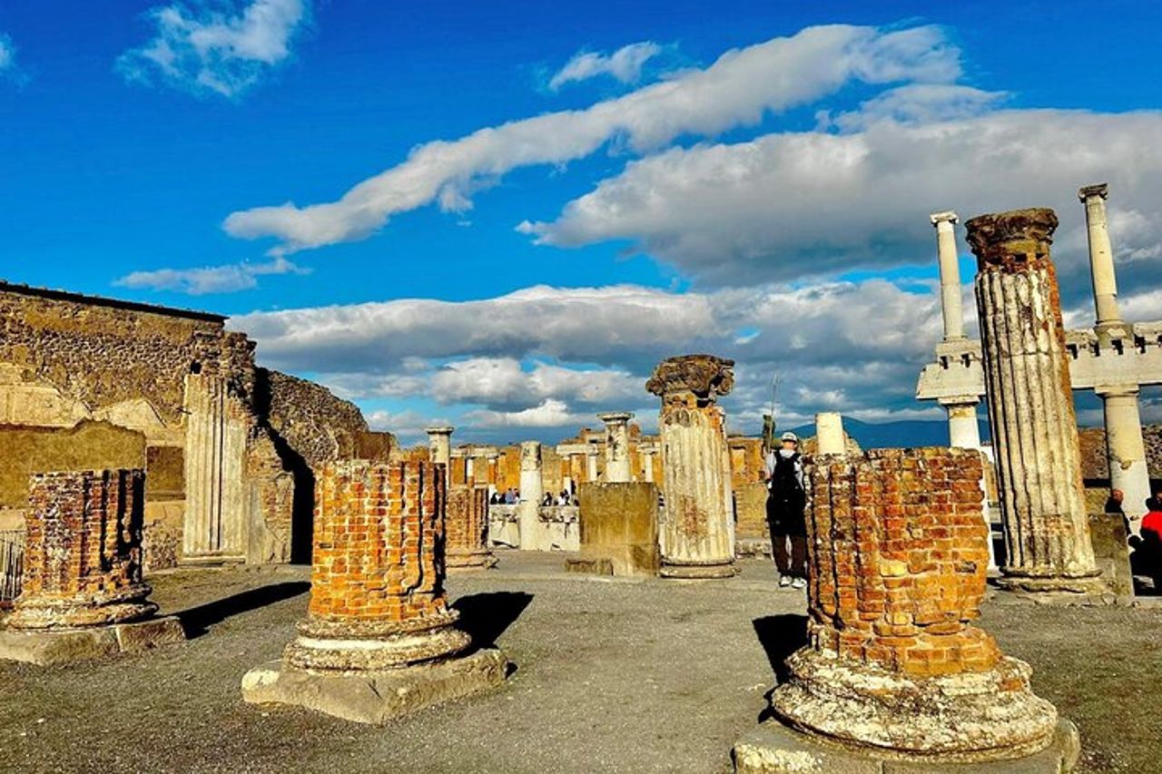 Pompei e Napoli con Street Food da Sorrento e Napoli — 4
