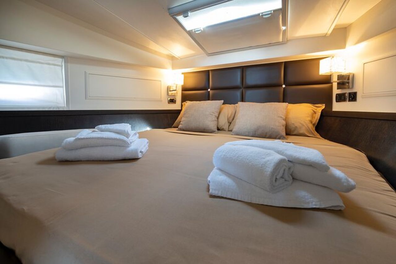 Tour Privato in Yacht a Palau — 3