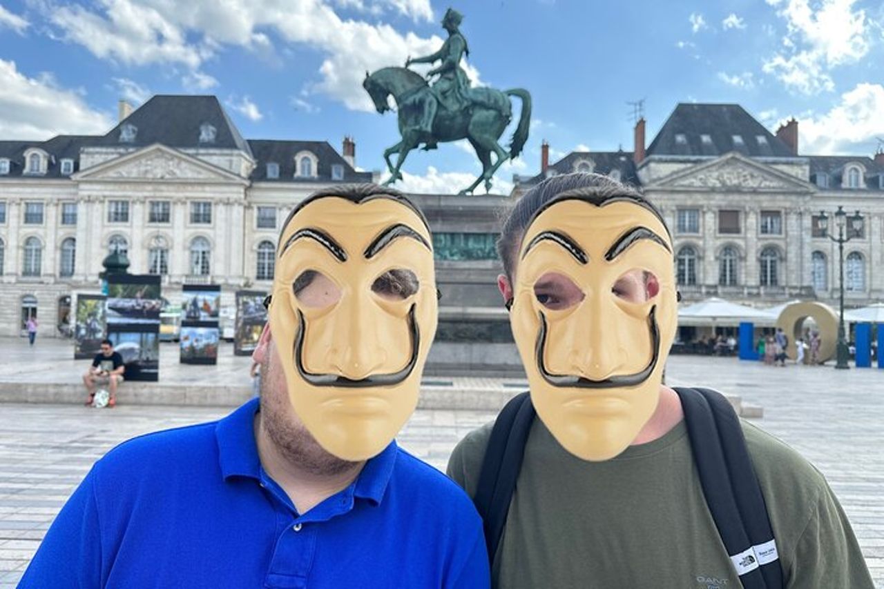 Escape Game all'aperto tema rapina di squadra a Orléans — 2