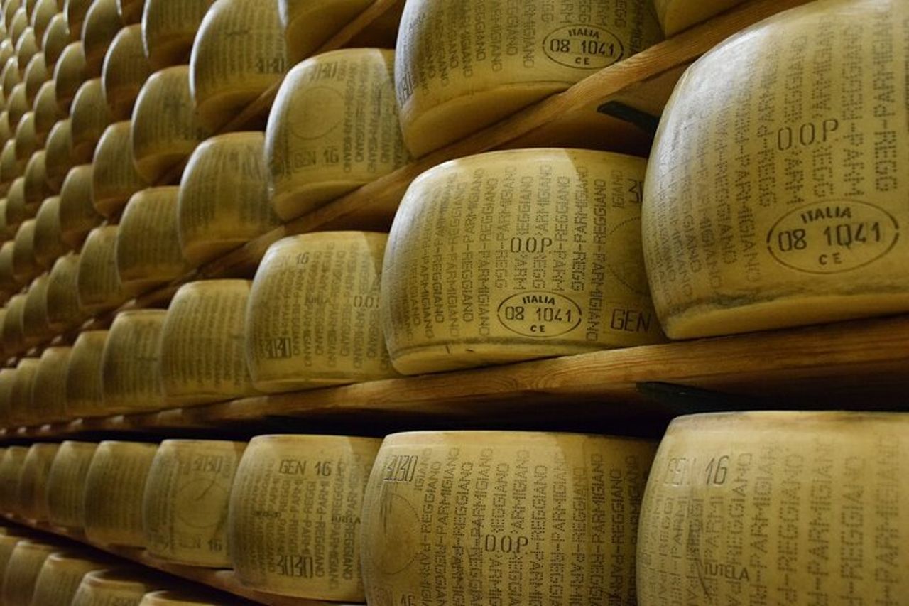 Supercar & tour del cibo: Ferrari, Lamborghini, Parmigiano & Balsamico — 2