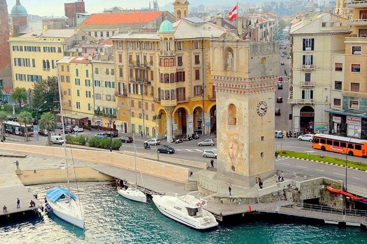Escursione privata a Savona: il meglio della città e Guida locale