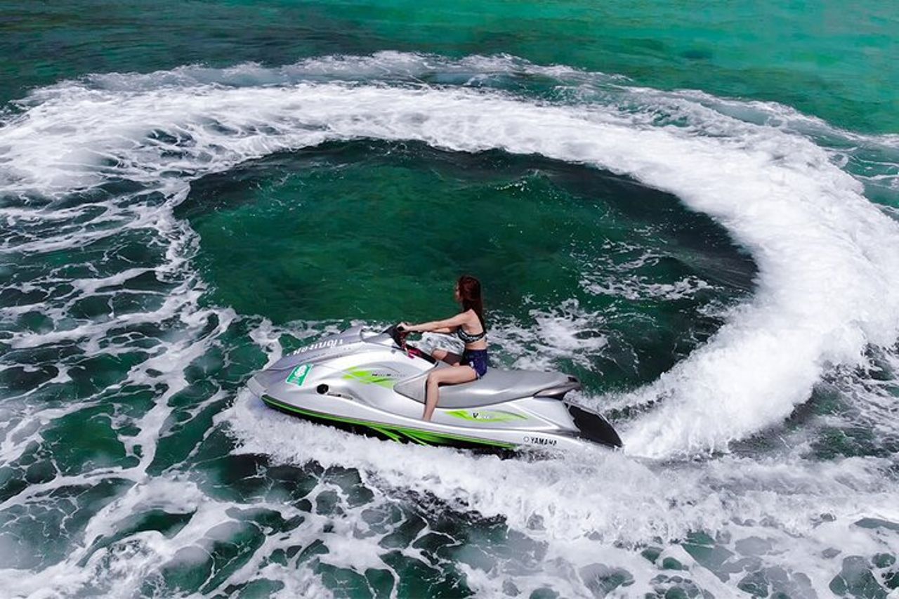 Tour avventura delle attività acquatiche di Pattaya Beach da Bangkok
