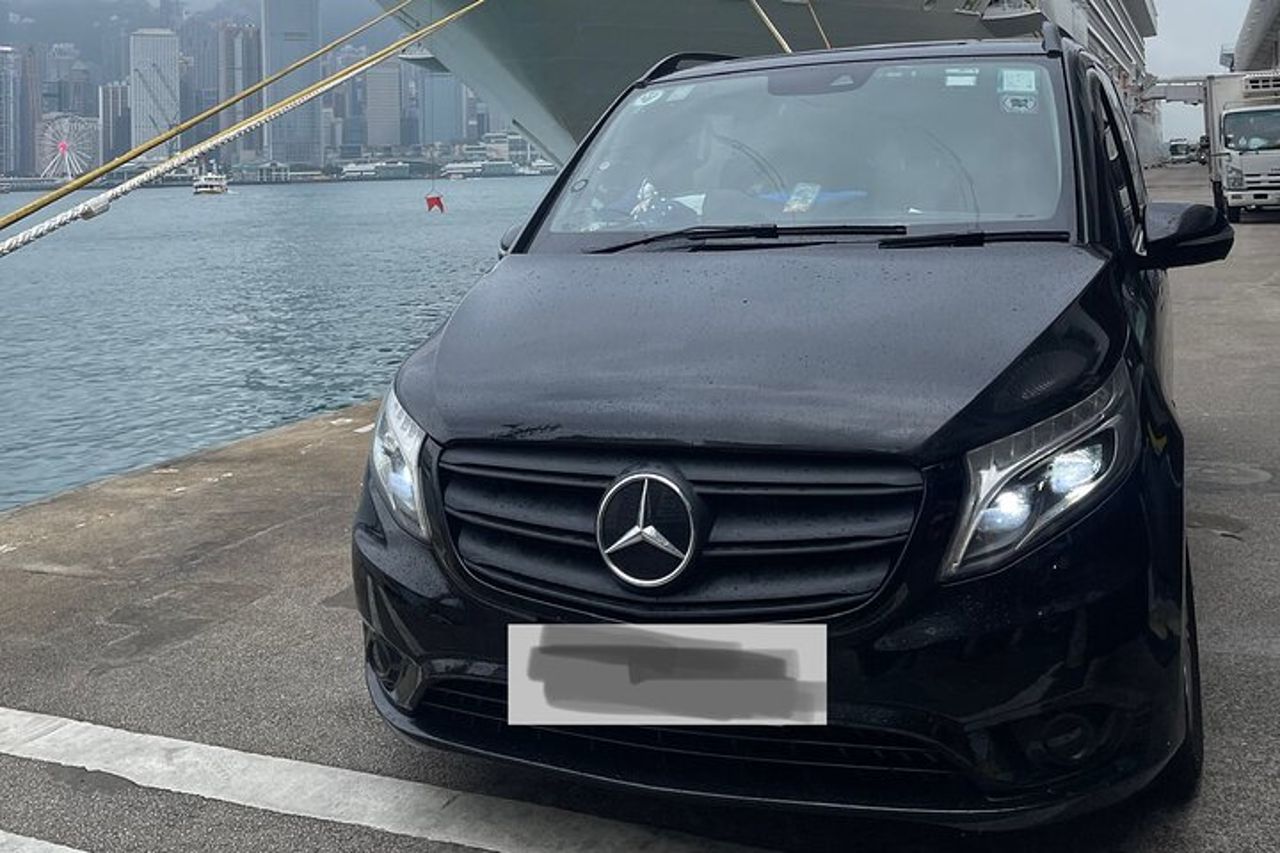 Trasferimento di sola andata dall'hotel a Disneyland di Hong Kong — 2