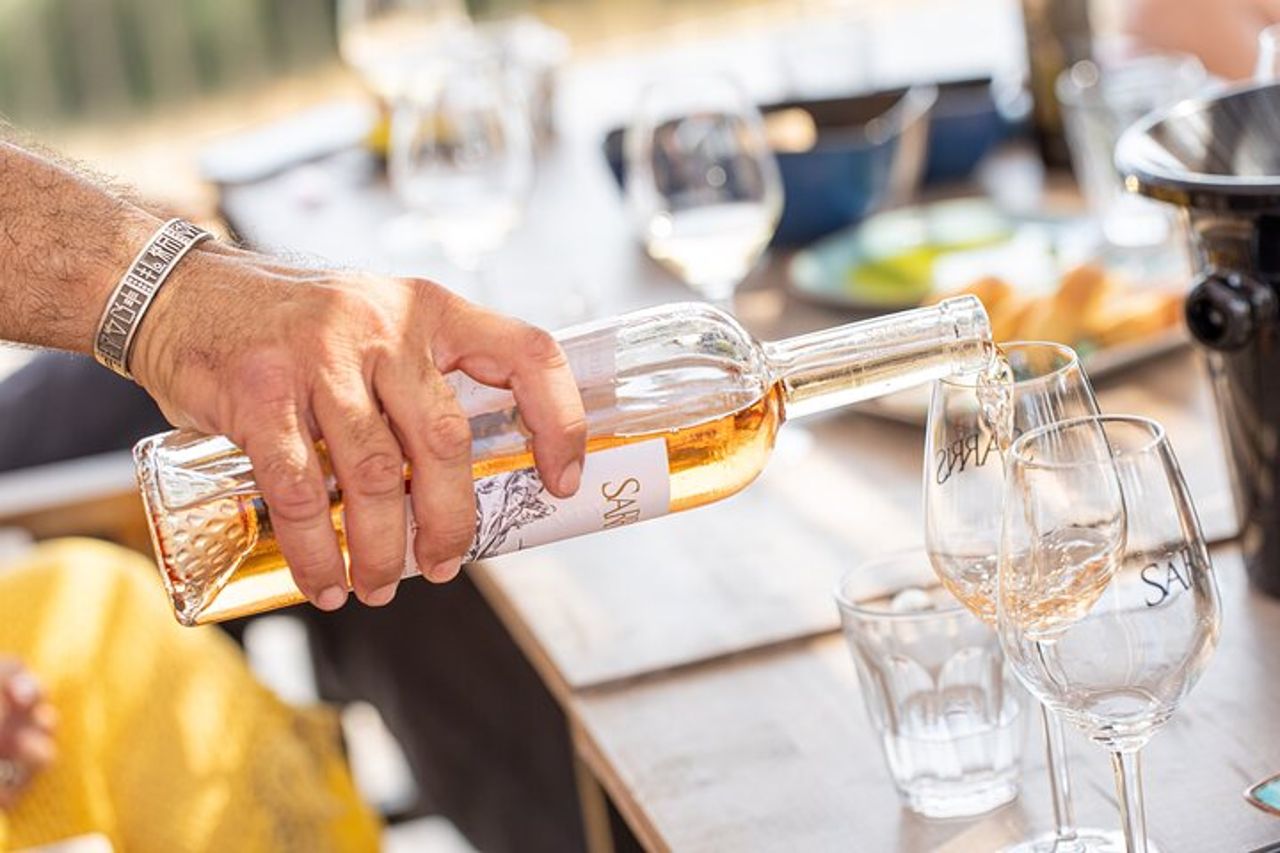 La degustazione di vini alle sei a Cefalonia Grecia — 4