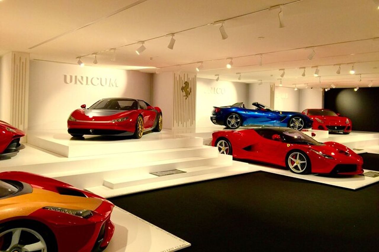 Combo Musei Ferrari con Transfer da Modena — 2
