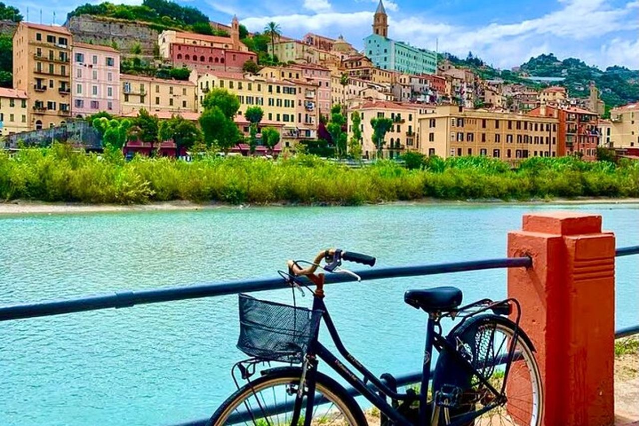 Tour in E-Bike di un'intera giornata da Ventimiglia: Valle del Nervia & Dolceacqua — 2