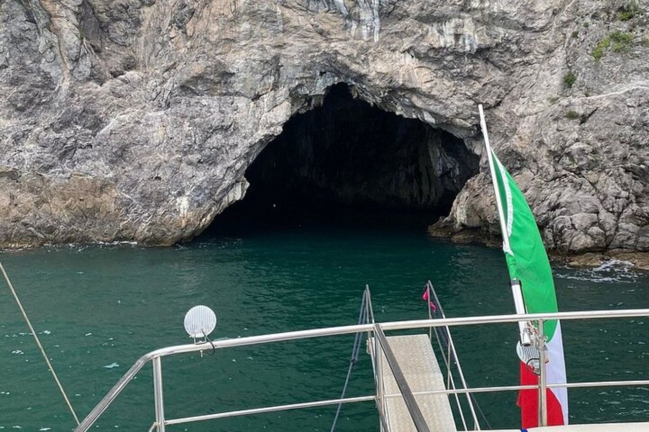 Tour via Mare da Salerno e Sosta ad Amalfi con Aperitivo Incluso — 6