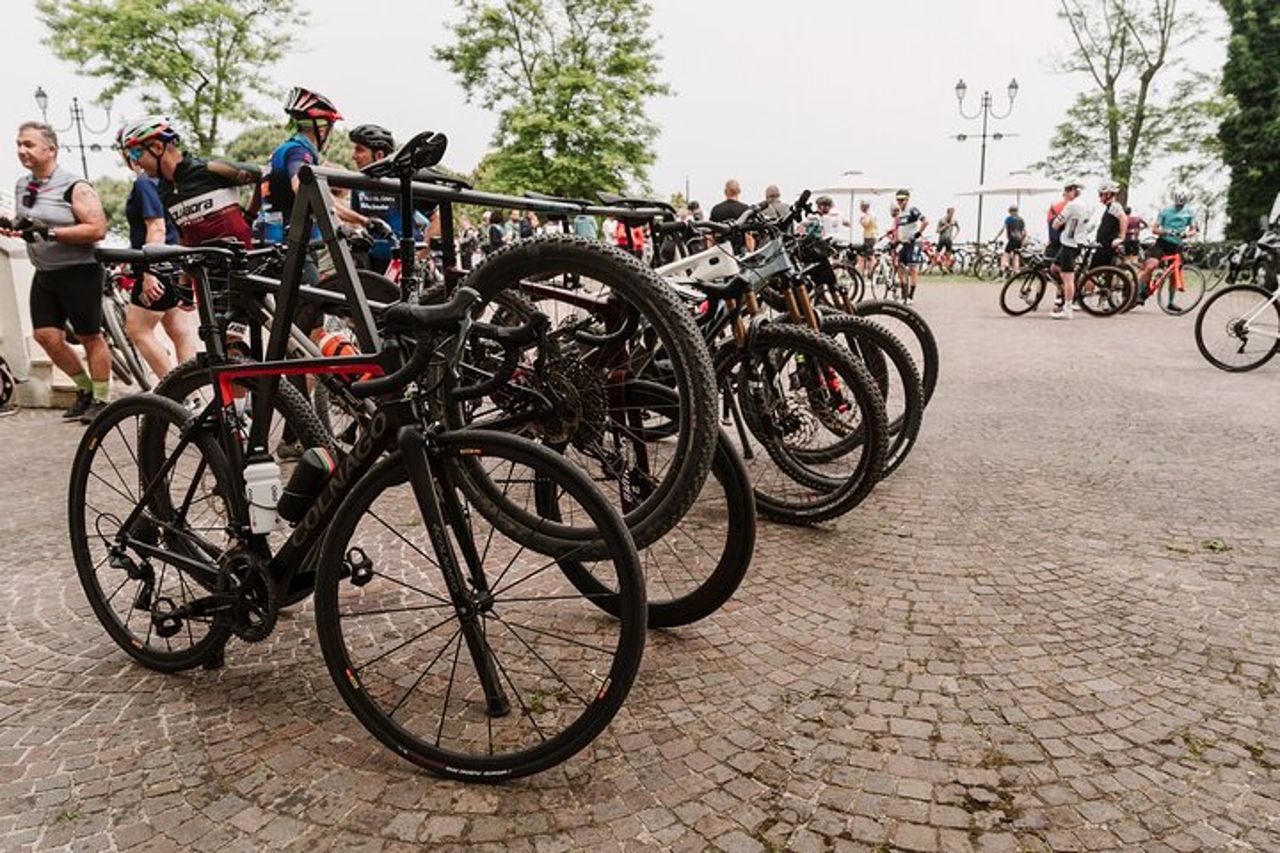 Noleggio E Bike Gravel Road e Tour Guidati — 2