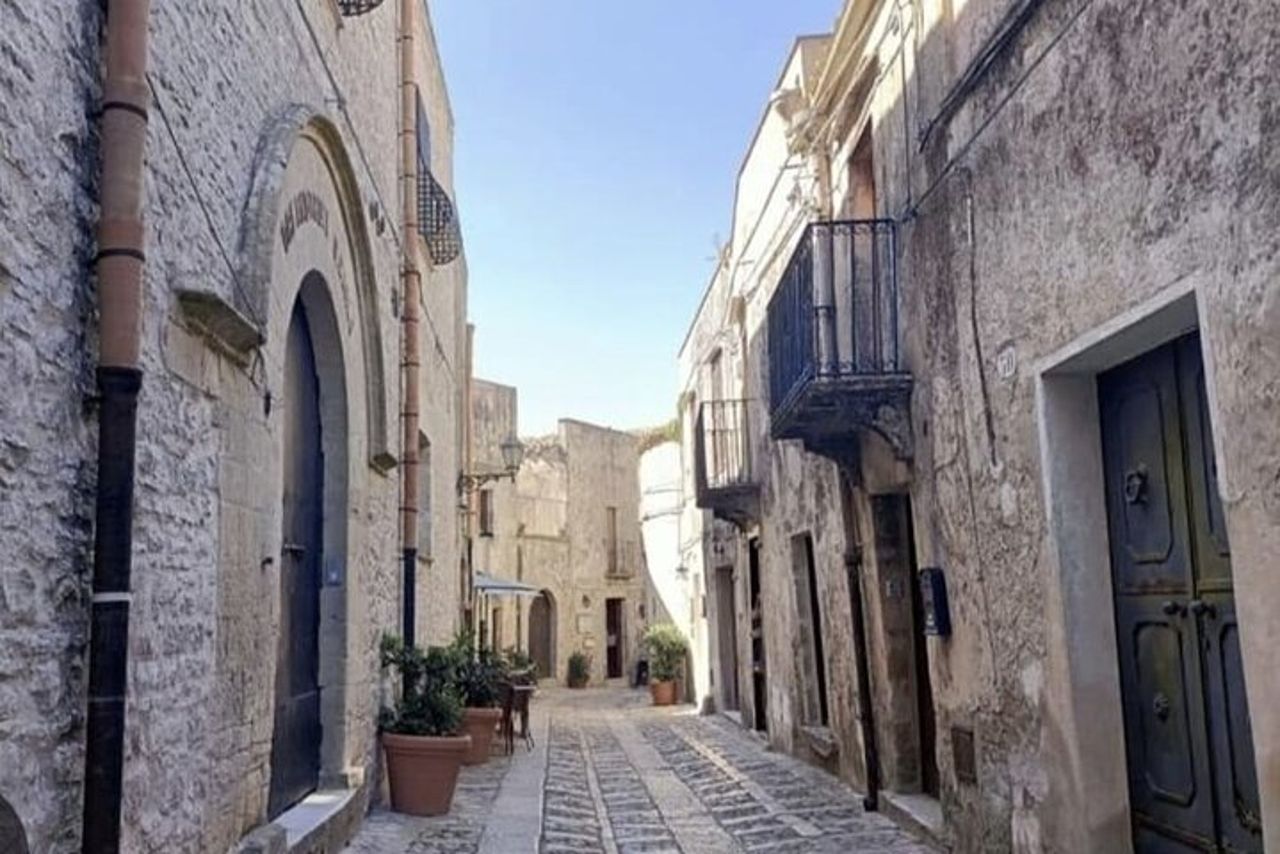 Tour di un'intera giornata a Segesta, Erice, Trapani, Saline TP e Napola — 3