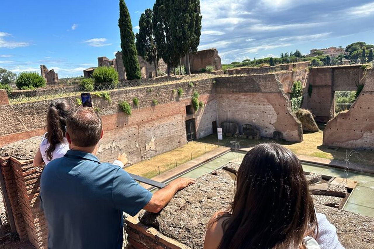 Tour privato dei Fori del Colosseo Palatino e Roma Antica — 5