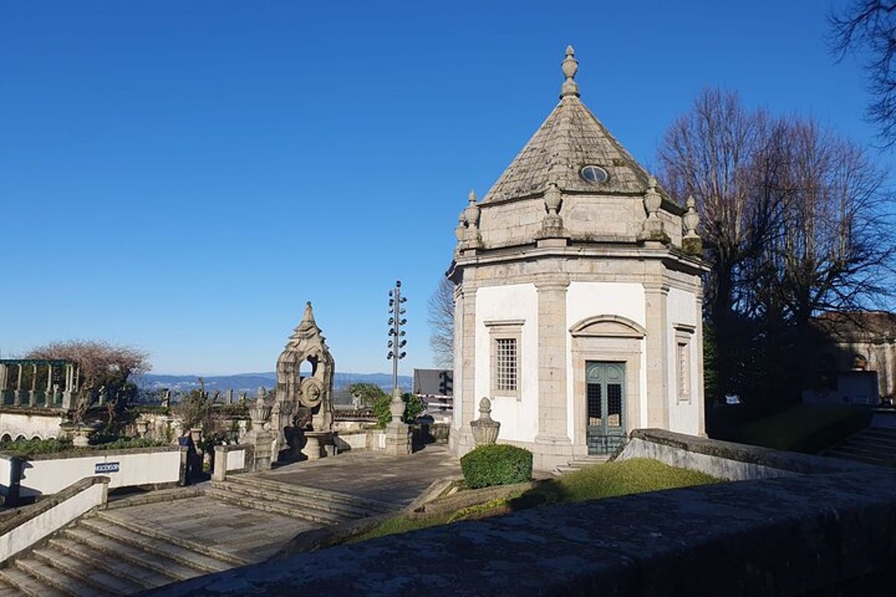 Da Porto a Santiago DE Compostela Viaggio di sola andata Fino a 4 fermate — 4