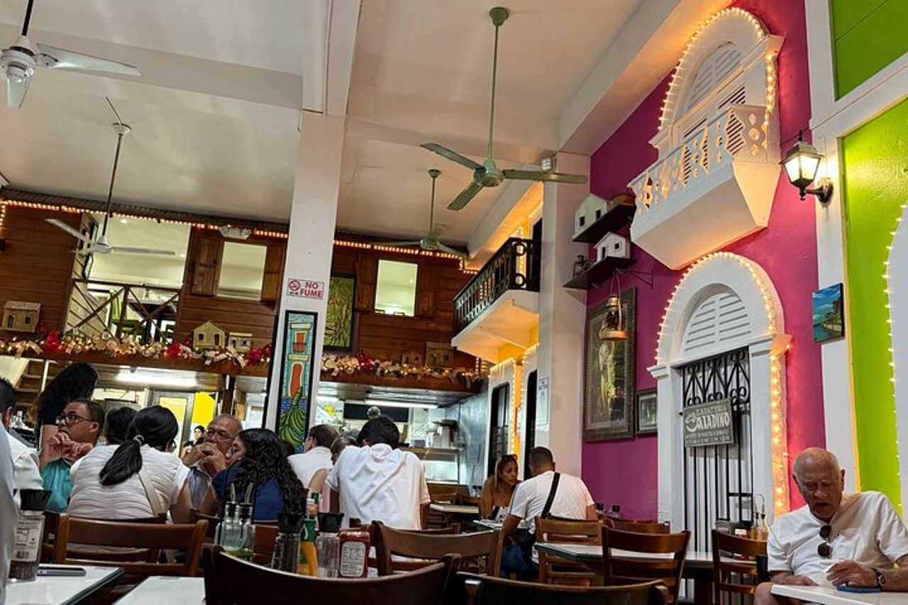 Vecchio tour gastronomico di San Juan con 7 degustazioni di autentici sapori locali