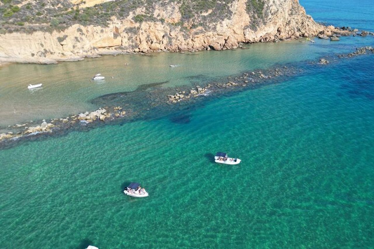 Scala dei Turchi in 3.5 ore,tour in gommone con soste per nuotare — 7