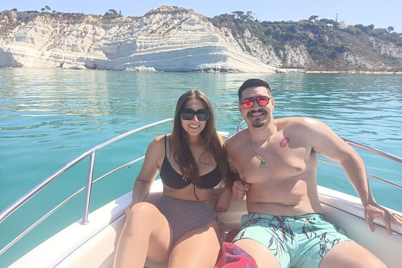 Escursione da un'ora e mezza in barca alla Scala Dei Turchi — 3
