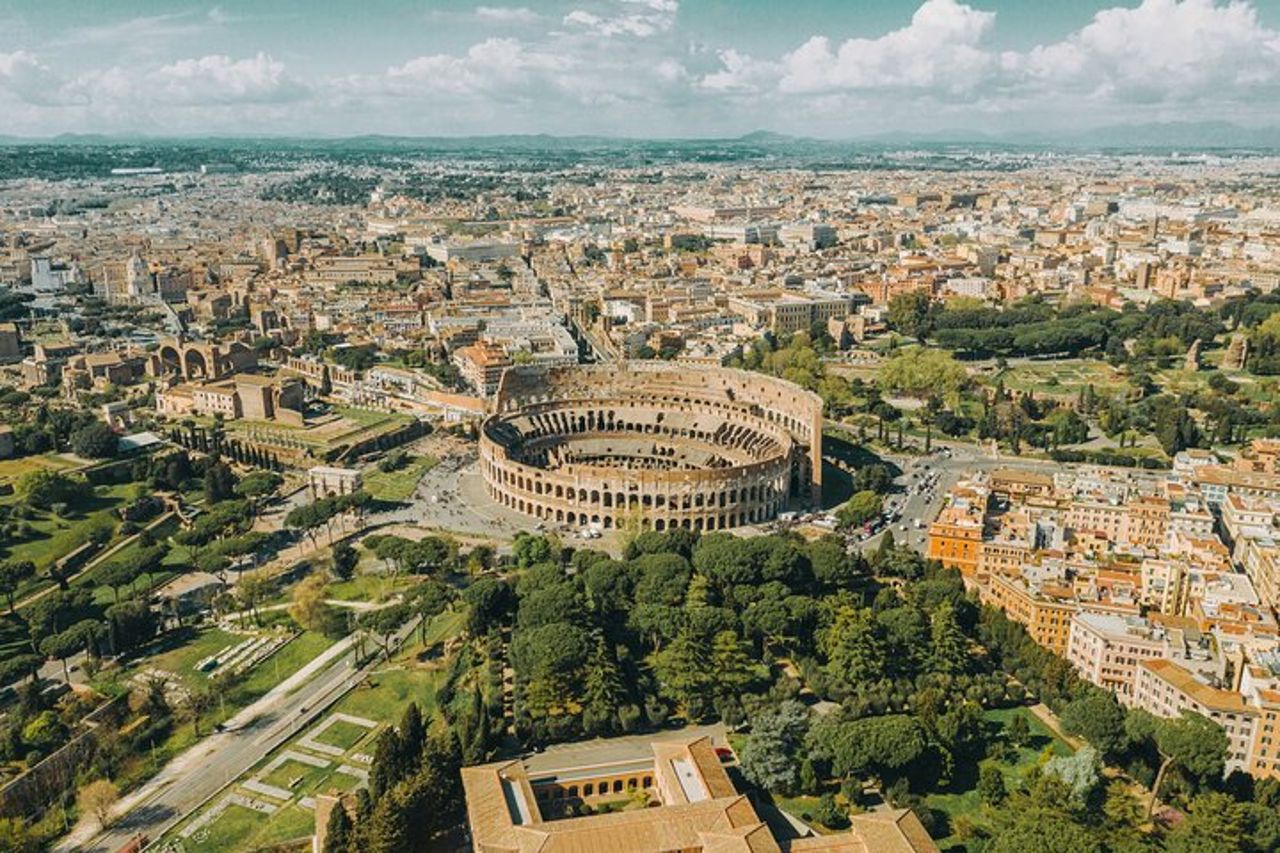 Tour VIP sotterraneo del Colosseo con accesso completo all'antica Roma — 7