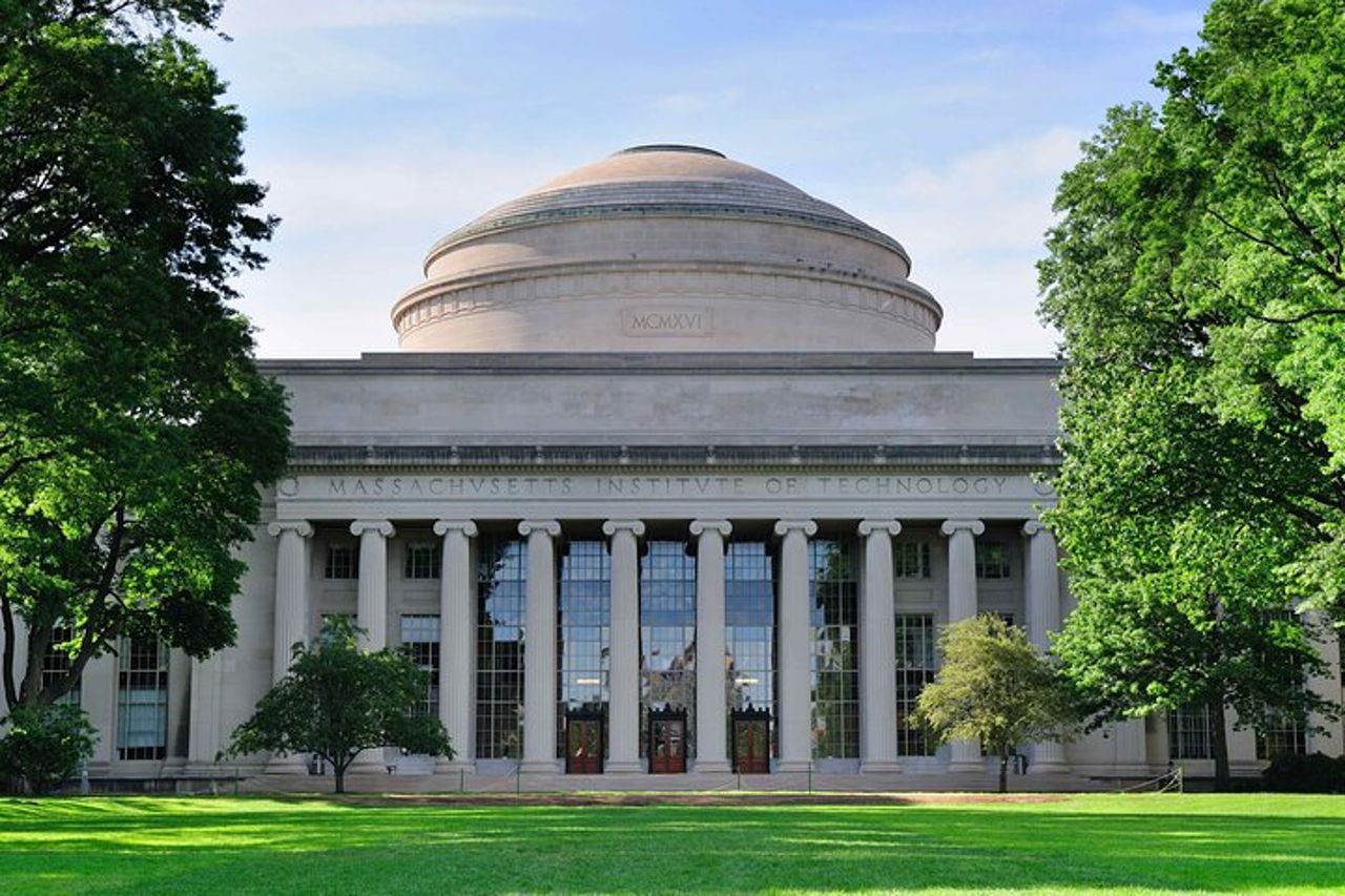 Tour privato in auto di mezza giornata di Boston e Cambridge — 8
