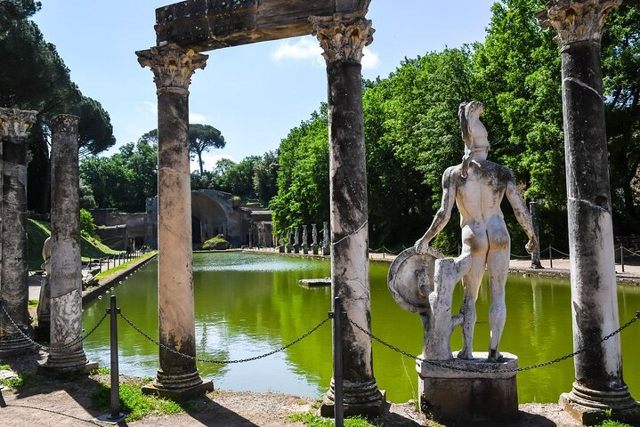 Escursione privata di un giorno a Villa Adriana da Roma in treno — 6